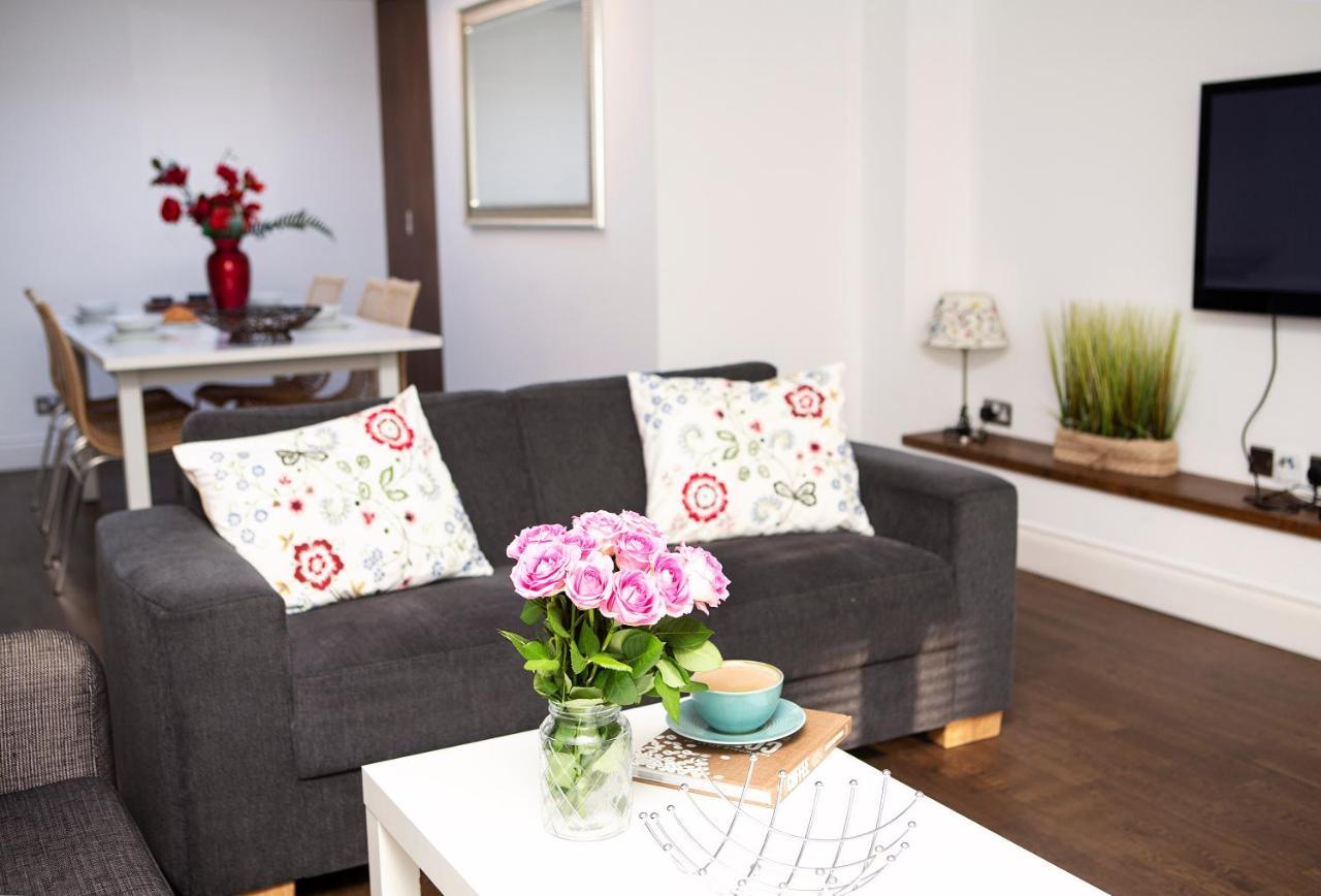 Apt 3, Trafalgar Sq Duplex, 3Rd & 4Th Floor By Indigo Flats 伦敦 外观 照片