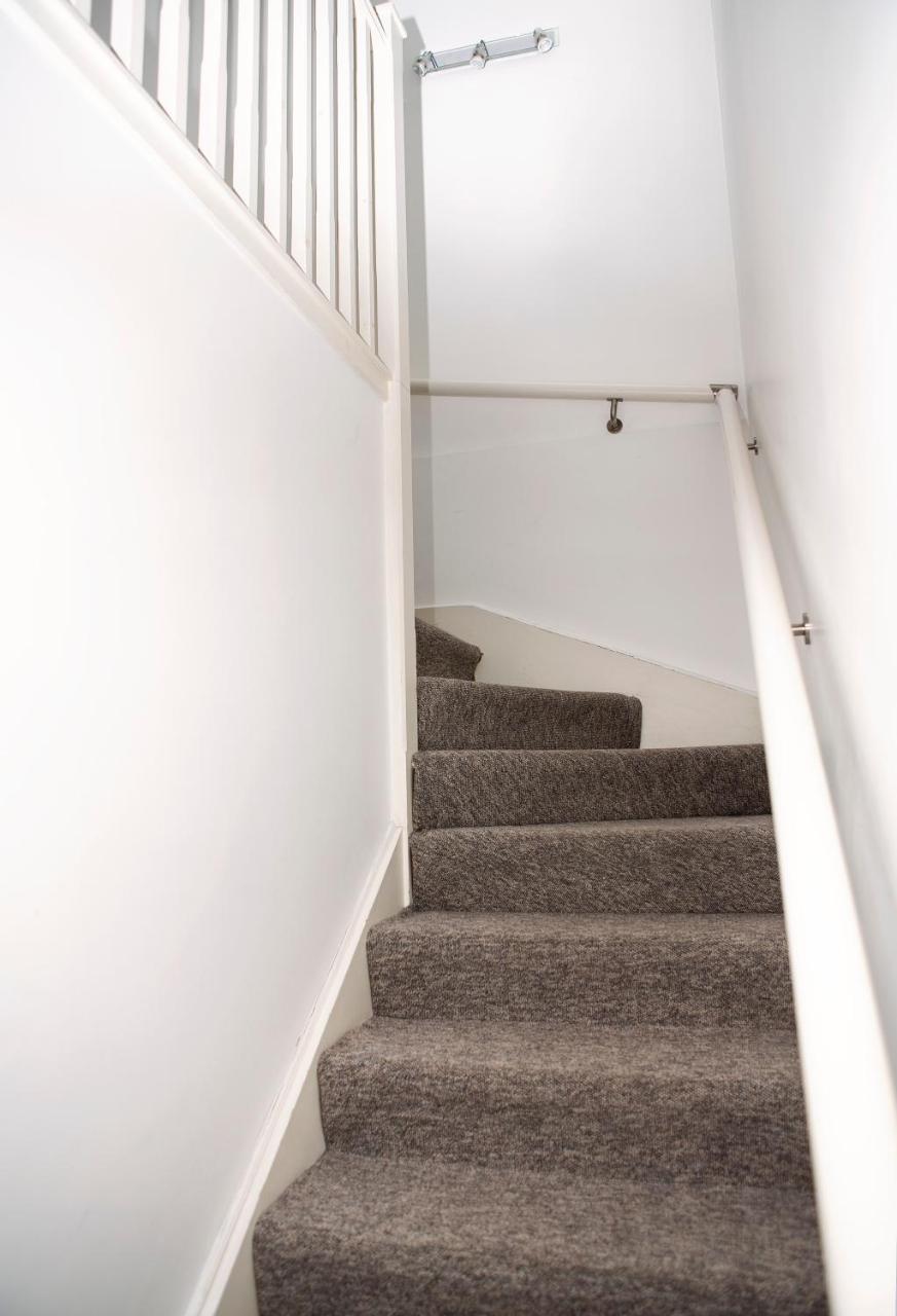 Apt 3, Trafalgar Sq Duplex, 3Rd & 4Th Floor By Indigo Flats 伦敦 外观 照片
