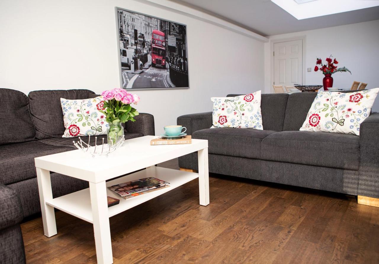 Apt 3, Trafalgar Sq Duplex, 3Rd & 4Th Floor By Indigo Flats 伦敦 外观 照片