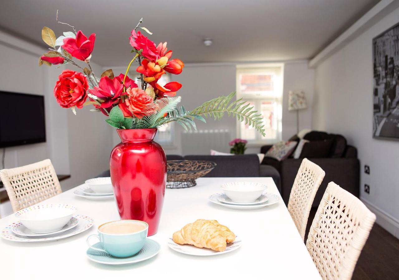 Apt 3, Trafalgar Sq Duplex, 3Rd & 4Th Floor By Indigo Flats 伦敦 外观 照片