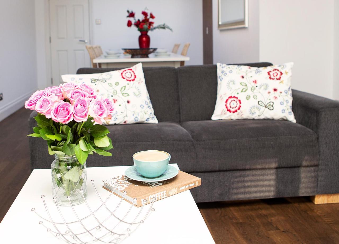 Apt 3, Trafalgar Sq Duplex, 3Rd & 4Th Floor By Indigo Flats 伦敦 外观 照片